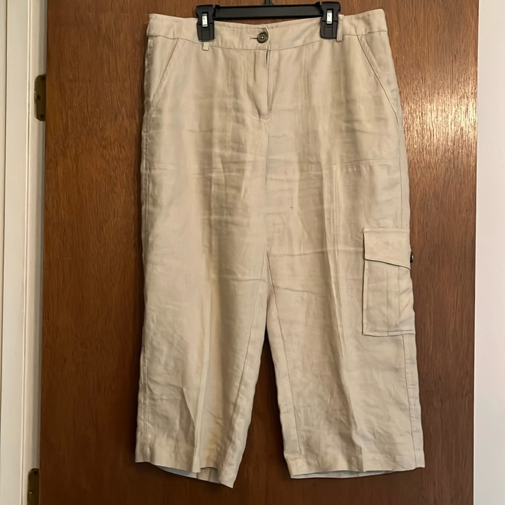 Chico’s linen tan cargo cropped pants